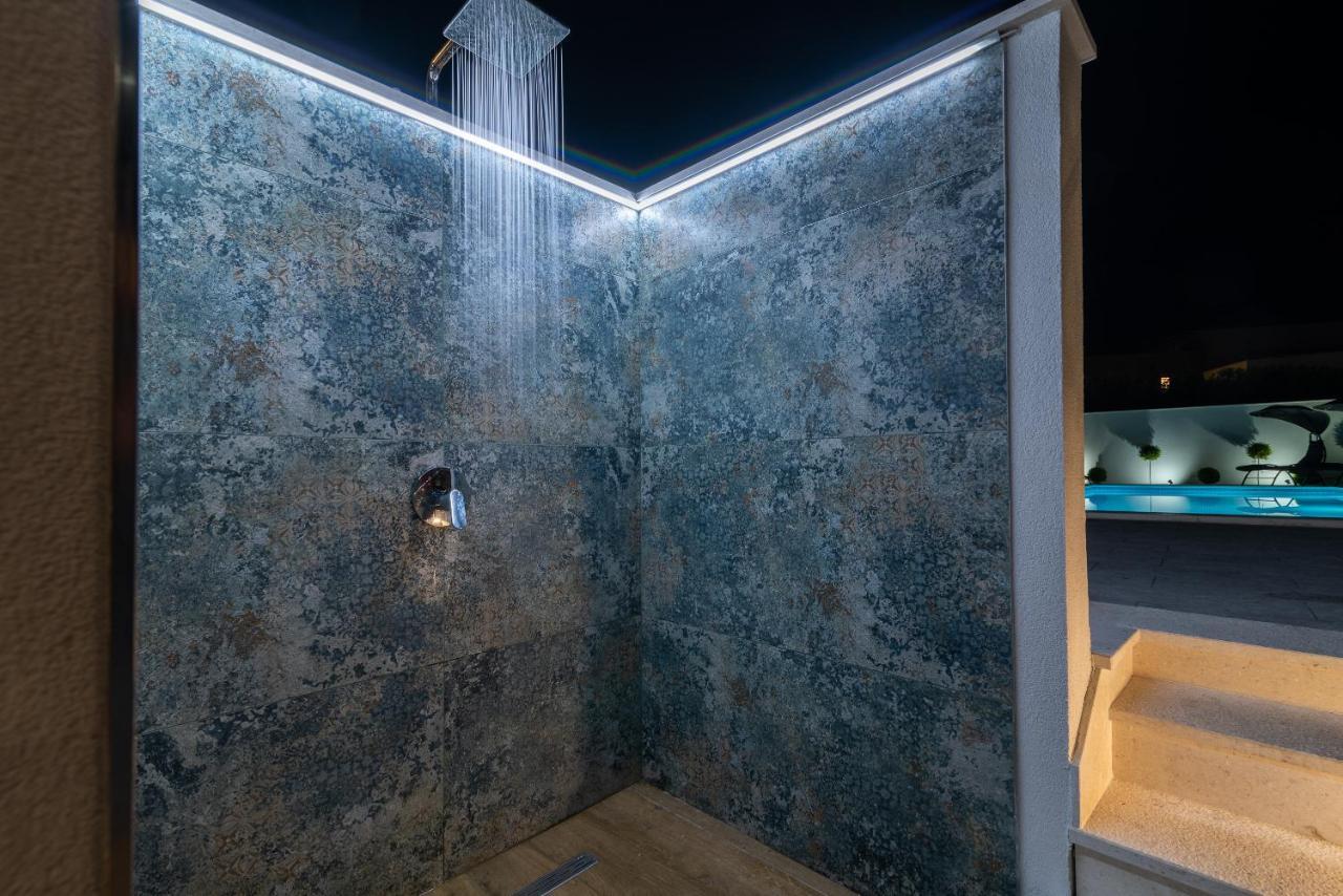 Apartments Vrania Сегет-Враниця Екстер'єр фото