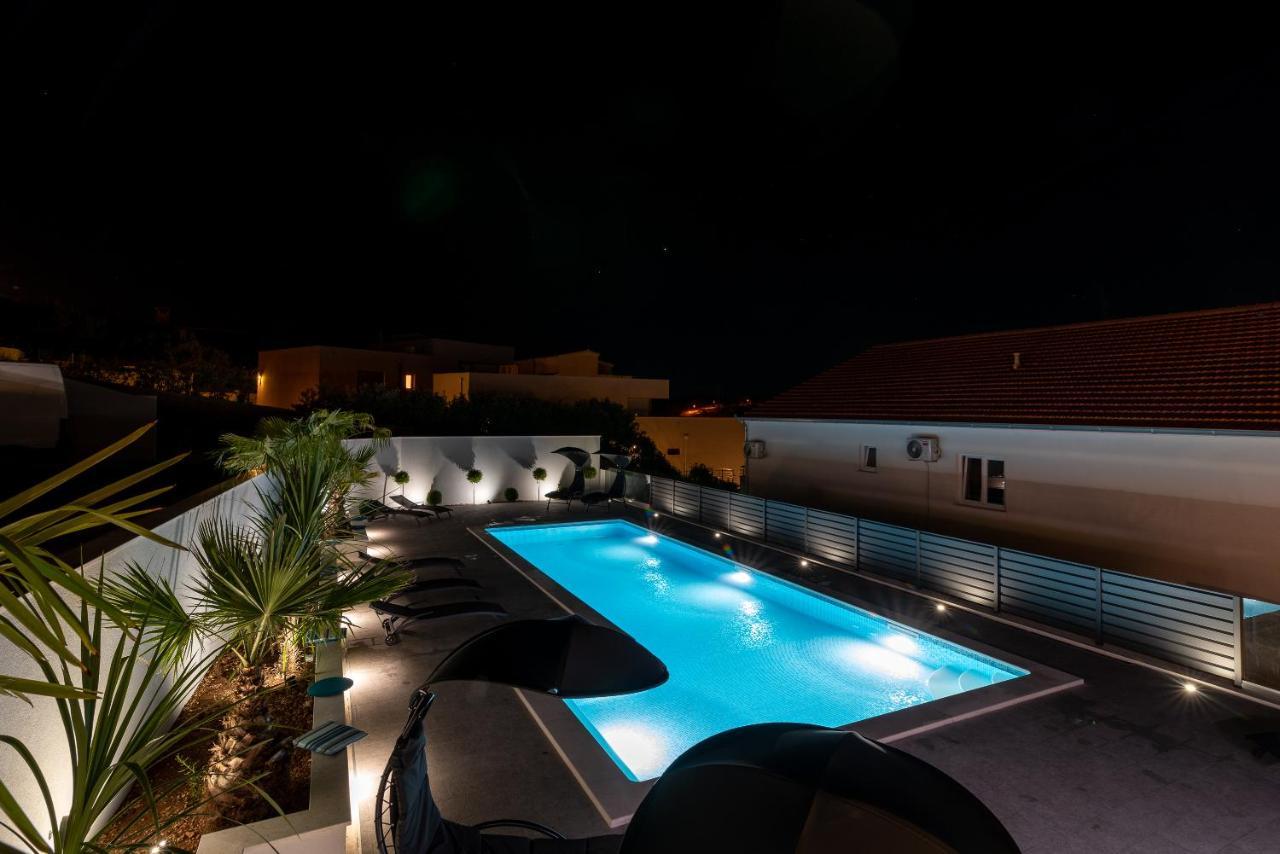Apartments Vrania Сегет-Враниця Екстер'єр фото