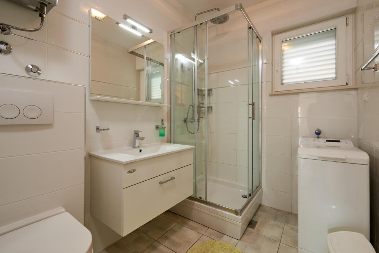 Apartments Vrania Сегет-Враниця Екстер'єр фото