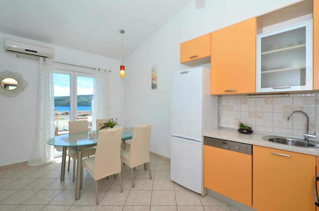 Apartments Vrania Сегет-Враниця Екстер'єр фото