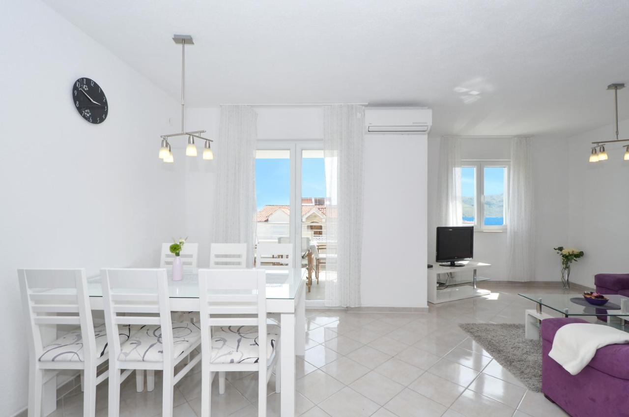 Apartments Vrania Сегет-Враниця Екстер'єр фото