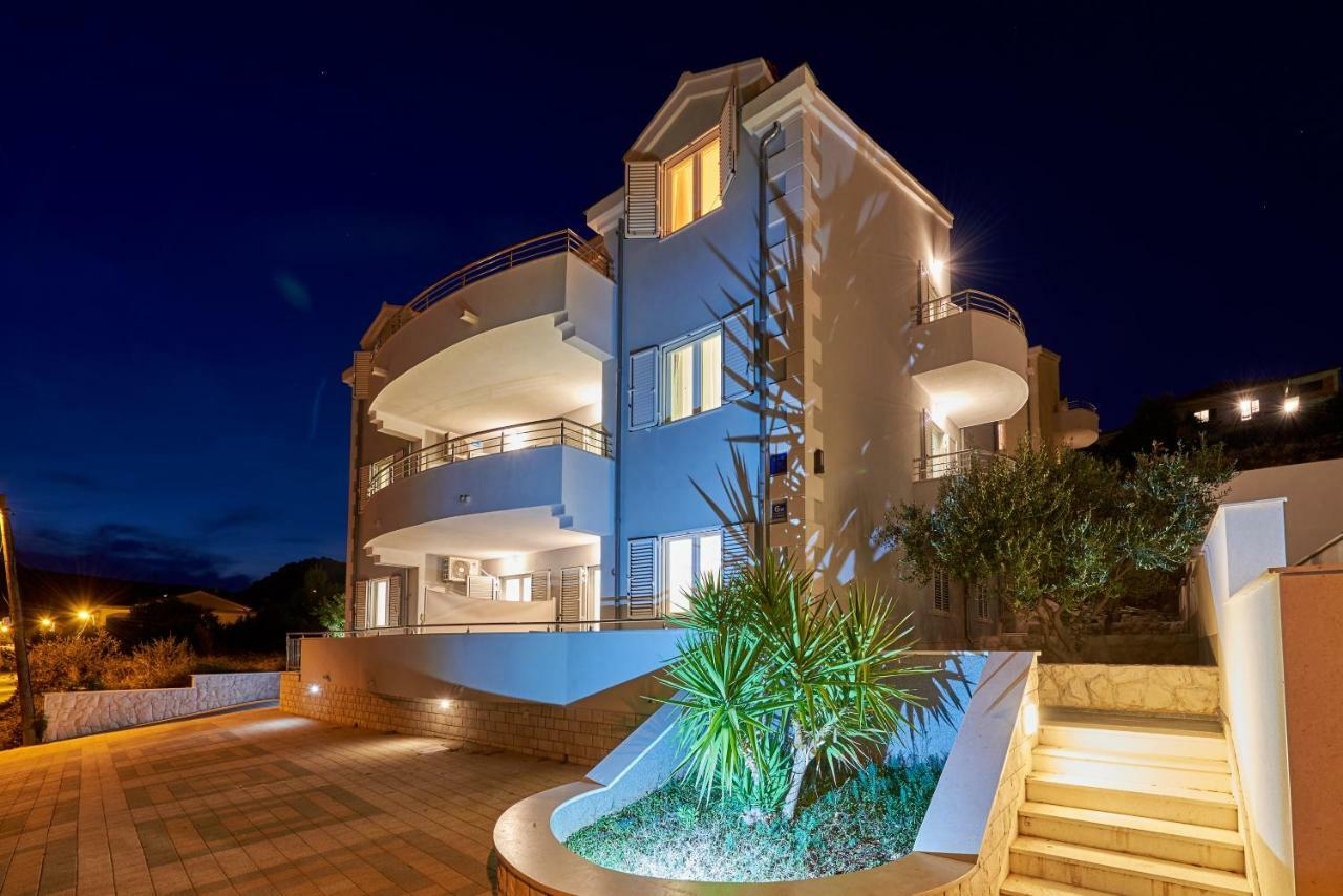 Apartments Vrania Сегет-Враниця Екстер'єр фото